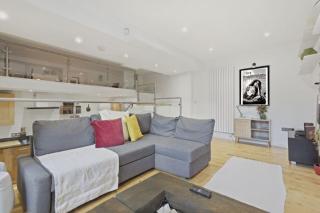 Luxury 2BHK in Camden Town - Historical Venue Stay - 3