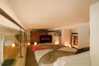 Luxury 2BHK in Camden Town - Historical Venue Stay - 4