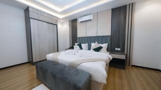 MidTown Majestic Garden Resort - 3