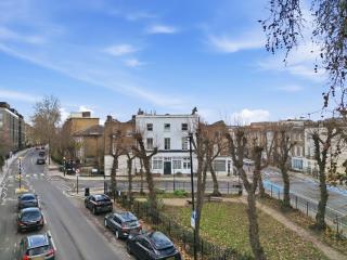 Luxury 2BHK in Camden Town - Historical Venue Stay - 8