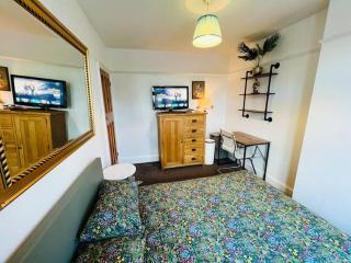 The Norbury Hill Residence - 4