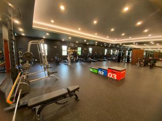 Luxury Stay on Saadiyat Island - Pool, Gym, Parking - 4