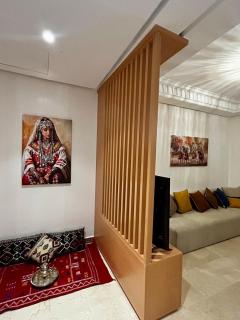 Marrakchi Home, Vintage Terrace Overlooking Pool - Marrakech - 7