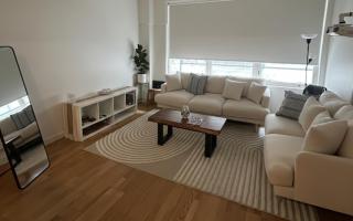 Spacious 2BDR Apt Modern City Living in CBD - 0