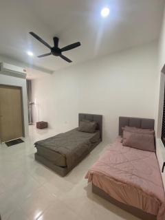 Cozy Homestay, Tasek Idaman Town, Batu Gajah - 5