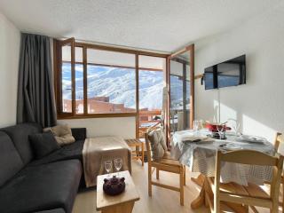 6332 Appartement skis aux pieds Les Menuires - 8