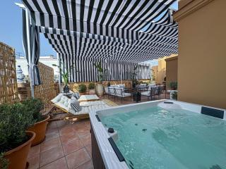 10Pax Terraza minipiscina-jacuzzi Parking free - 0