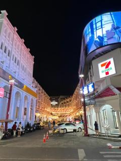 Queen On Street 2009 - 3