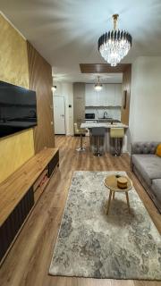 Venus Luxurios Residence Coresi Mall - 8