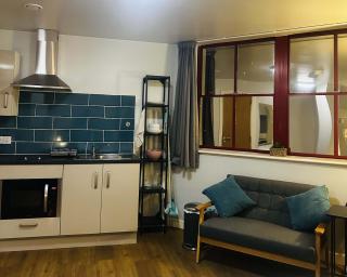 Lovely Budget Double Studio in Central Nottingham - 9