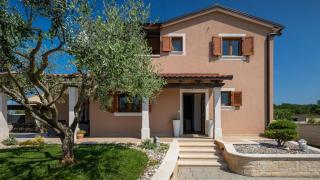 Activity villa Gita with pool and grill in Tinjan - Brečevići - 8