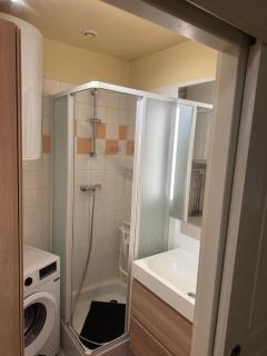 Appartement lumineux garage privé centre-ville - 6