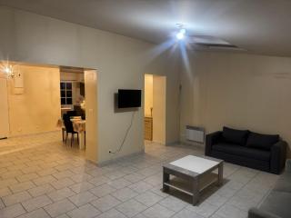 Appartement lumineux garage privé centre-ville - 2