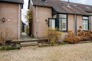 Charming Loft with Free Parking and 15 mins to AMS - 4