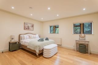 Catch Pot Nursery - 2