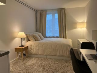 Cozy City Nest 77 - Near Metro - 5