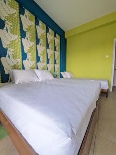 Okeania Seafront Rooms in Kamena Vourla - 1