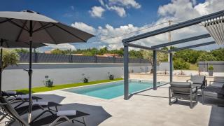 Modern villa Ana with 2 bedrooms in Tinjan - 8