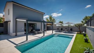 Modern villa Ana with 2 bedrooms in Tinjan - 5