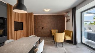 Modern villa Ana with 2 bedrooms in Tinjan - 1