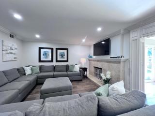 Destination #01 - Anaheim - 8