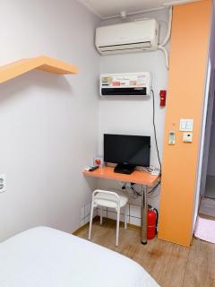 No303 Economy Mini Residence Central Stay Seoul - 1