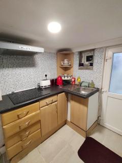 Lower ground floor Studio in Stockport - Stockport - 7