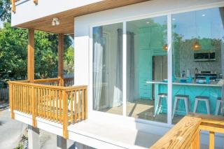 West Ends Best Kept Secret The Comfy Sloth - 2