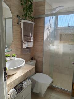 Apartamento, claro, alto,garagem,piscina todo novinho mobiliado, coração do Fonseca - 9