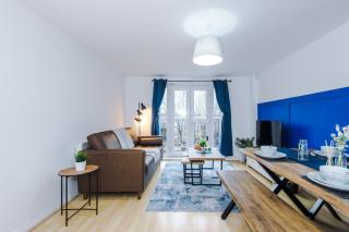 NEW! Modern & Cosy 2BR City Apartment by Parydise Properties - 8