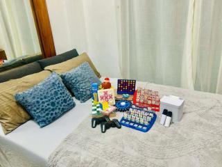 City Condo Perfect for Family & Friends - 7