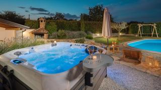 Rustic villa Nonni with outdoor pool in Visnjan - 8