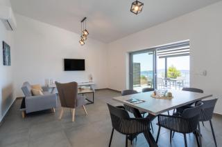 Aphitriti Oxomeria - 2