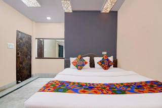 FabHotel Rajdanga Retreat - 9