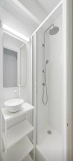 Modern and Elegant Barcelona Apartment - 3