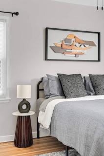 Modern & Pet Friendly in Kenny – Unit 2 - 5