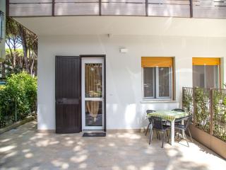 Modern accommodation with a lovely patio - Eraclea Mare - 0