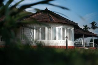 The Hundred House by Kisah Stays - Wayanad Colonial Estate Bungalow - 0