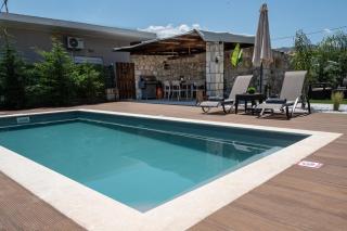 Lumina Apartment with Shared Pool - 8