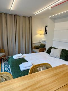 Elegant Studio with Everything You Need - Brentford - 2