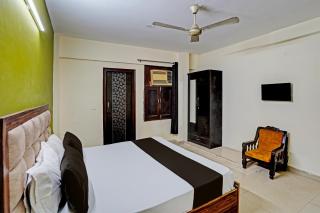 Hotel O HOTEL CROWN 15 - 2