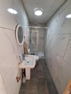 Liverpool Rooms Near City & Stadiums - 3