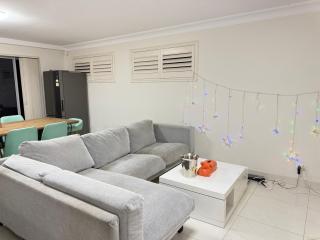 Splash of Vivid- Secluded Cheerful nest by Station - 1