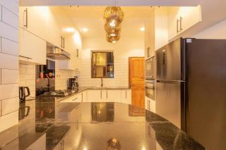 Luxurious Diani Beach Villa with Private Pool - 3