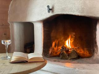 Koselig Sentral Eldre Hytte Med Peis - 6