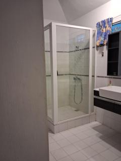 A few steps from the beach - 9