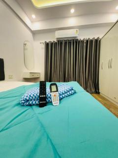 Luxury Studio Near Expo Mart - 8