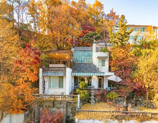 BS Urban Retreat Garden and Spa near Gyeongbokgung - 3