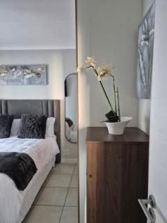 Charming Oasis in the East - 6