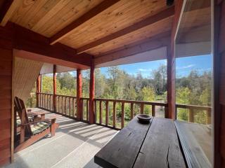 Hamilton's Place Bed and Breakfast - 8